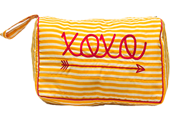 Xoxo Pouch